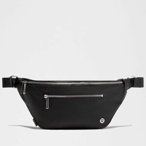 Lululemon 3L city essentials belt bag